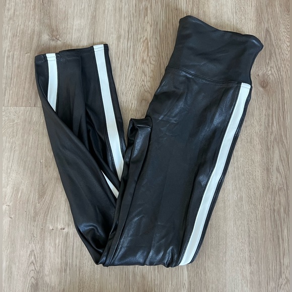Spanx Faux Leather Leggings Side Stripe NWOT - Picture 2 of 6